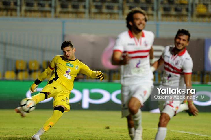 محمود علاء لاعب الزمالك يحتفل بهدفه أمام الاتحاد